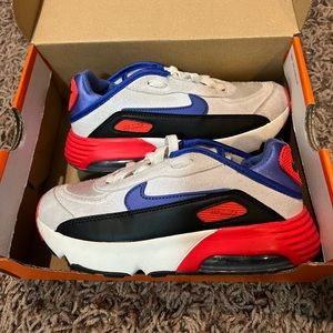 Nike Air Max 2090 'Evolution of Icon Kids size 13.5